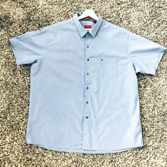 IZOD Short Sleeve Button up  Dress Shirt - Picture 1 of 4